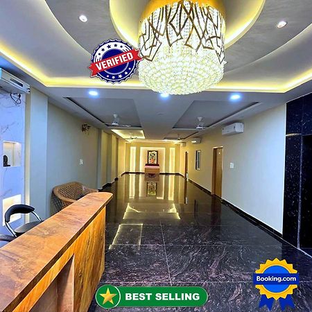 Hotel Vrinda Niddhivan ! Fully Ac, Prem Mandir At Walking Distance ! Just Near The Iskcon Temple Vrindāvan Zewnętrze zdjęcie